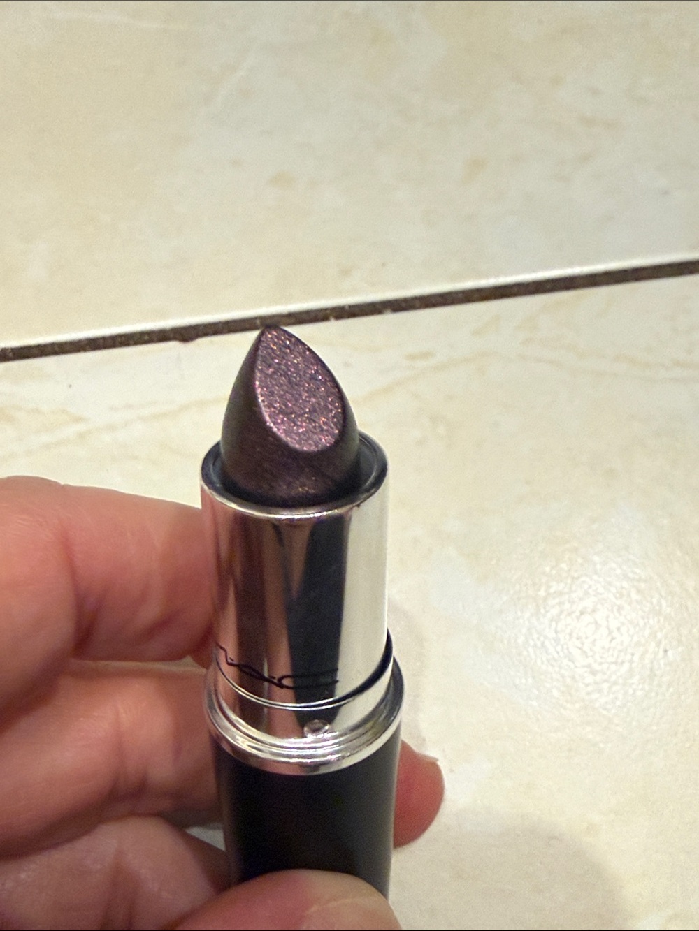 MAC 'Kling-It-On' Lipstick BNIB - Picture 2 of 2